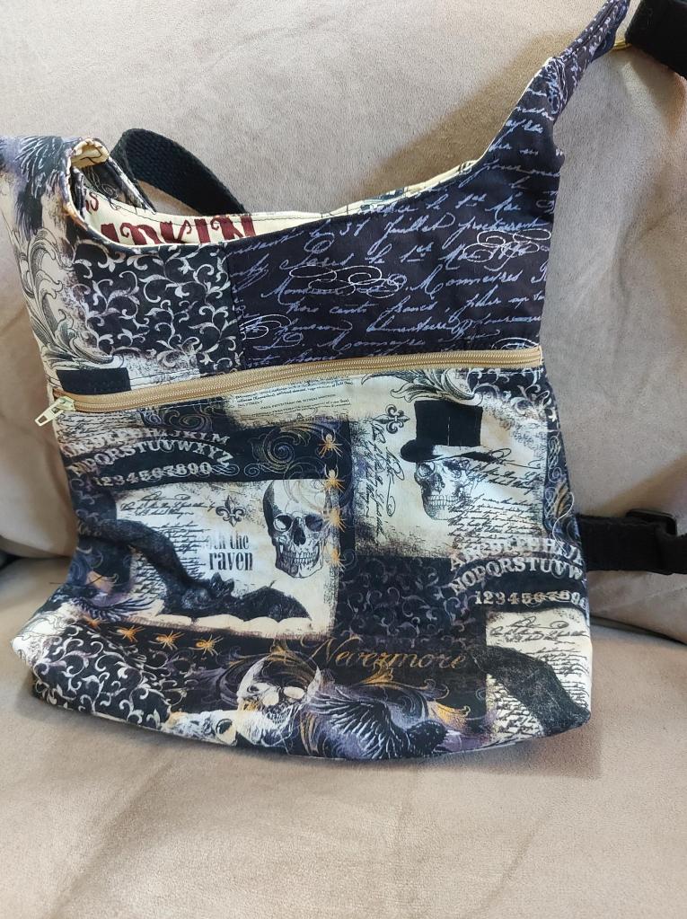 Crossbody bag with Halloween theme